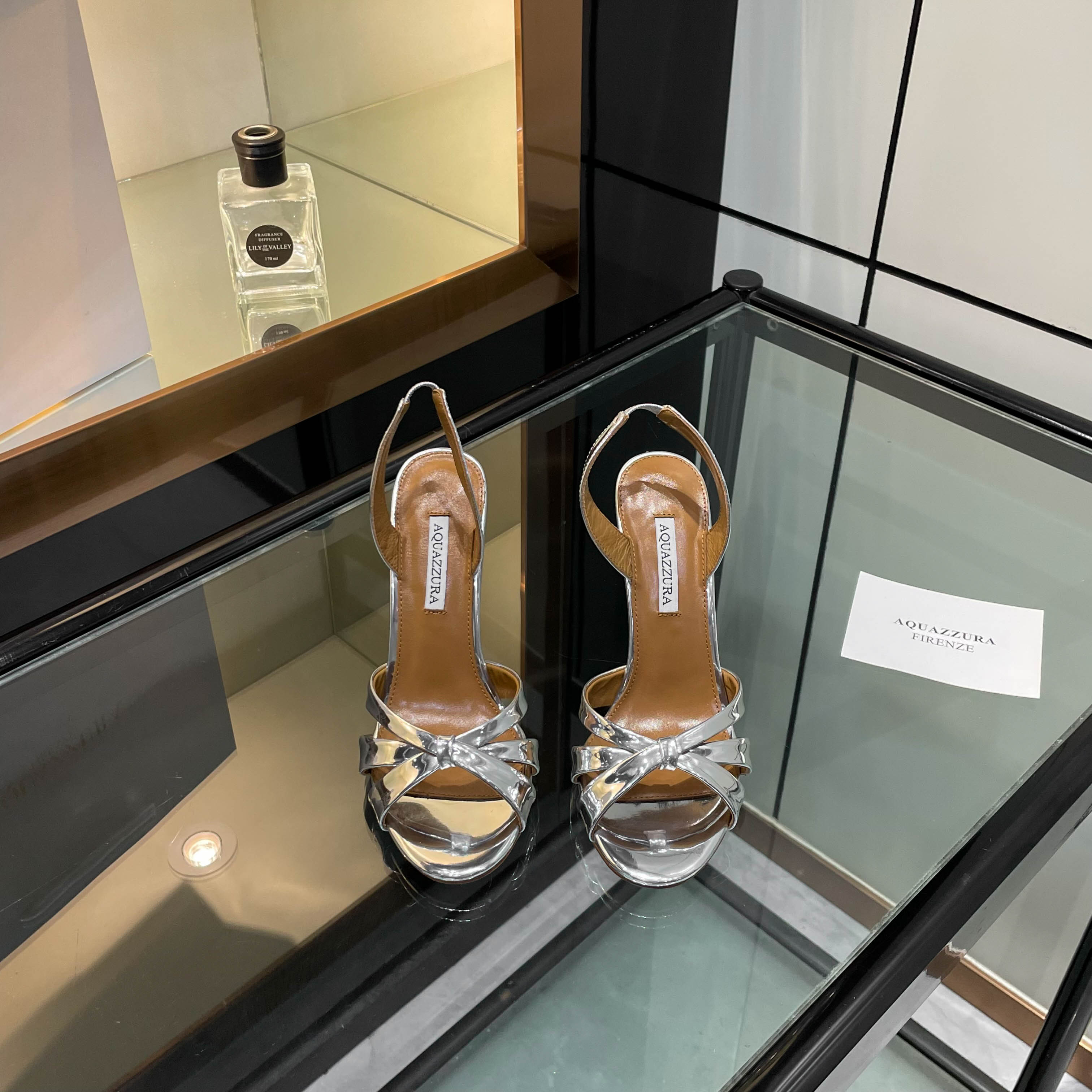 “Aquazzura High-Heel Sandals: Top Quality, Exclusive Design, Italian Leather, 10.5cm Heel, Sizes 35-40, $648” - 图片 3