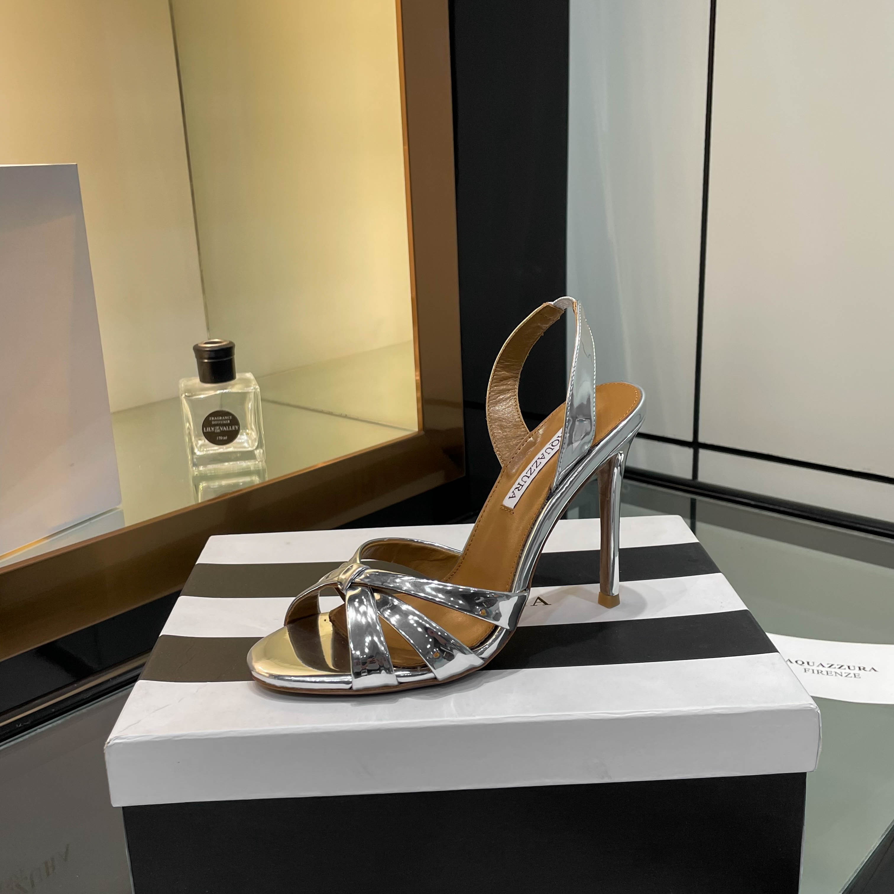 “Aquazzura High-Heel Sandals: Top Quality, Exclusive Design, Italian Leather, 10.5cm Heel, Sizes 35-40, $648” - 图片 8