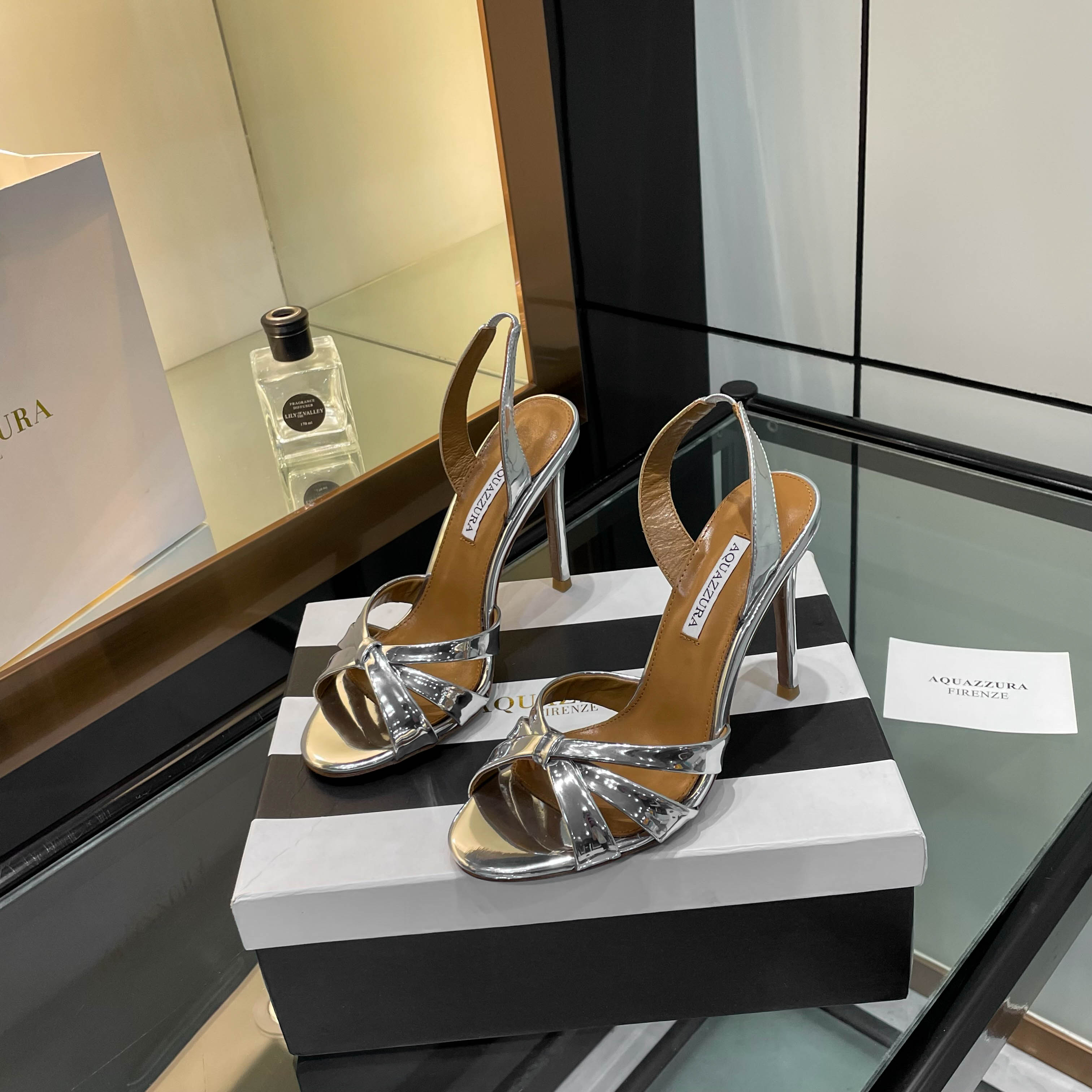 “Aquazzura High-Heel Sandals: Top Quality, Exclusive Design, Italian Leather, 10.5cm Heel, Sizes 35-40, $648” - 图片 9