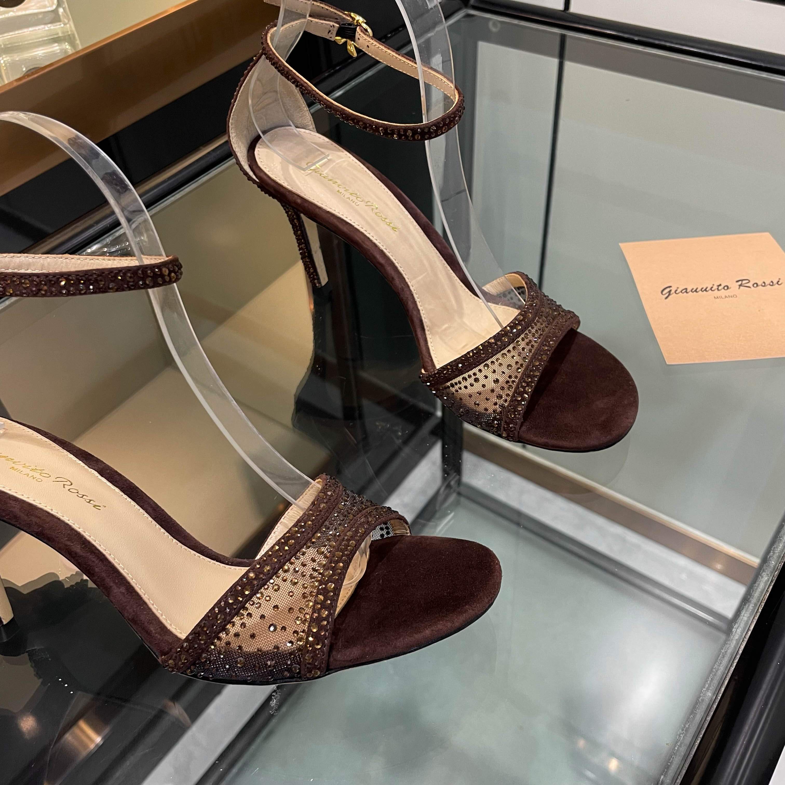 “High-Heel Sandals: Fairy Tale Glamour with Pointy Design for Grace and Luxury” - 图片 3