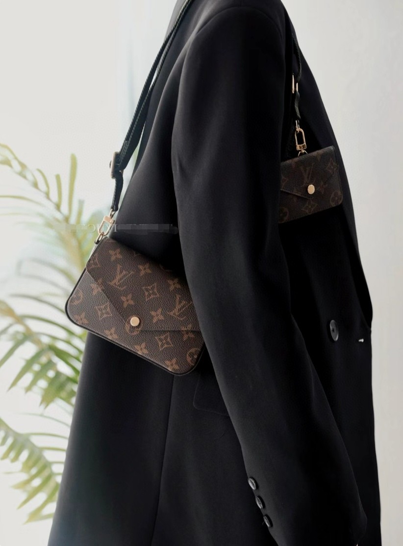Louis Vuitton Monogram crossbody shoulder