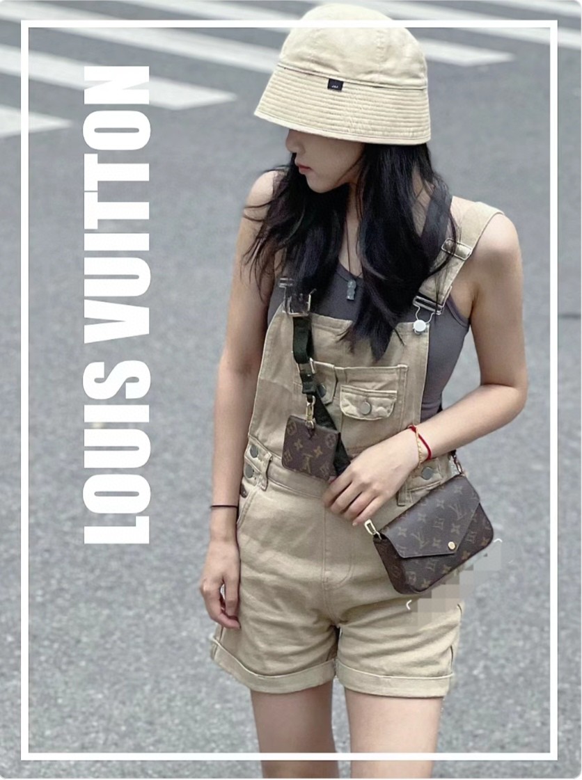 Louis Vuitton Monogram crossbody shoulder