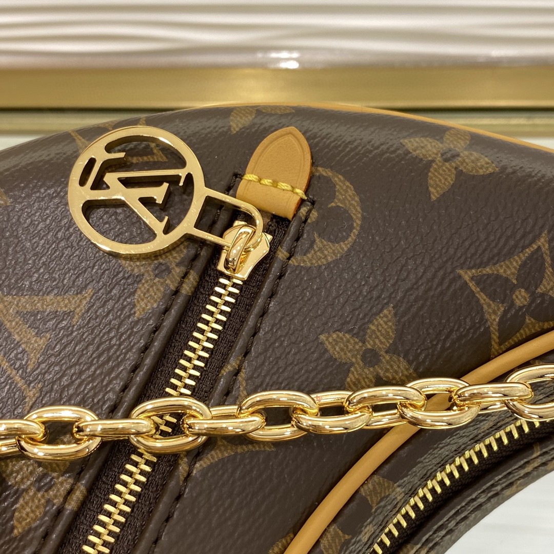 Louis Vuitton M81098 Monogram shoulder