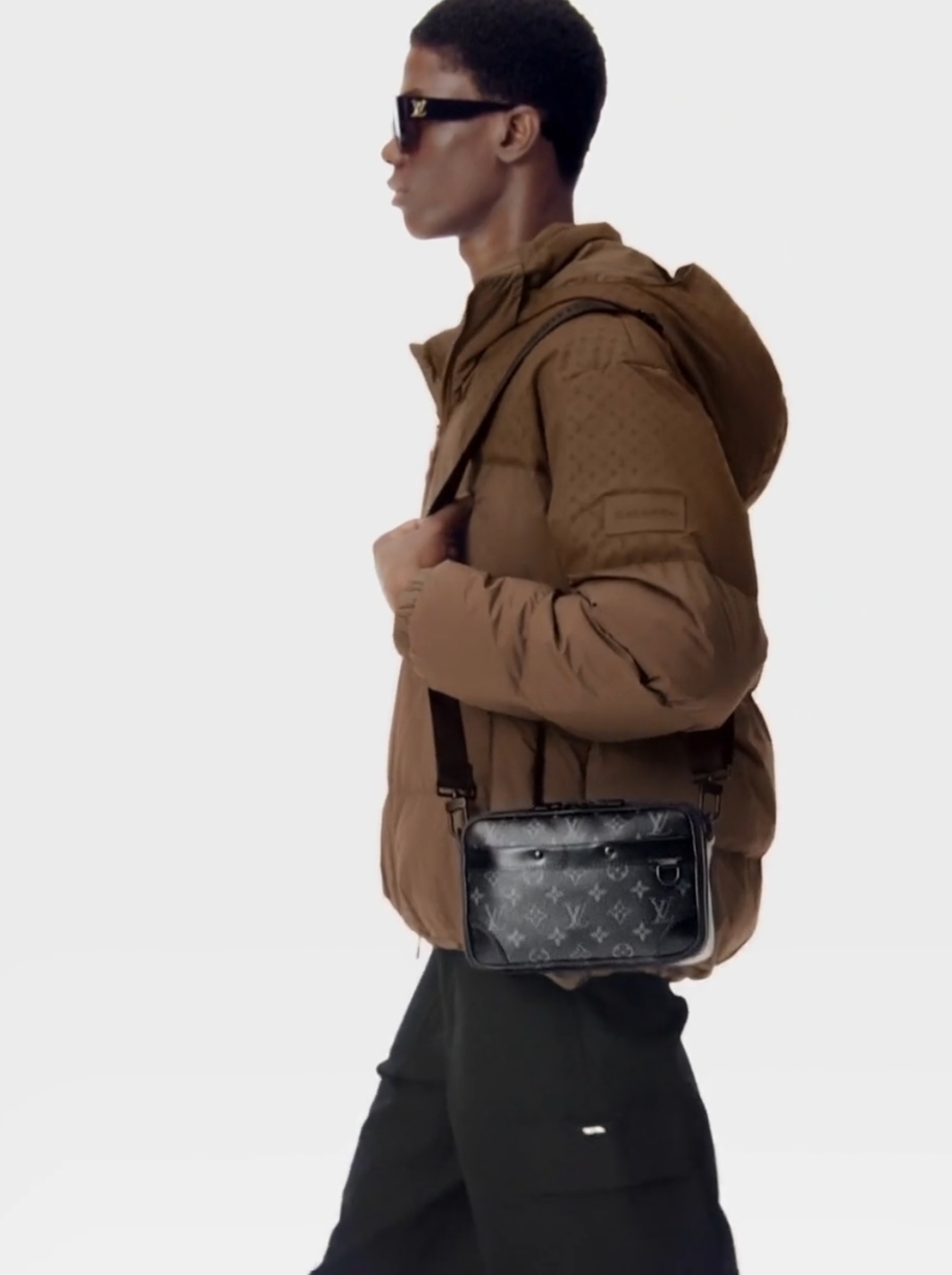 LV bag ALPHA m46955 — photo 2
