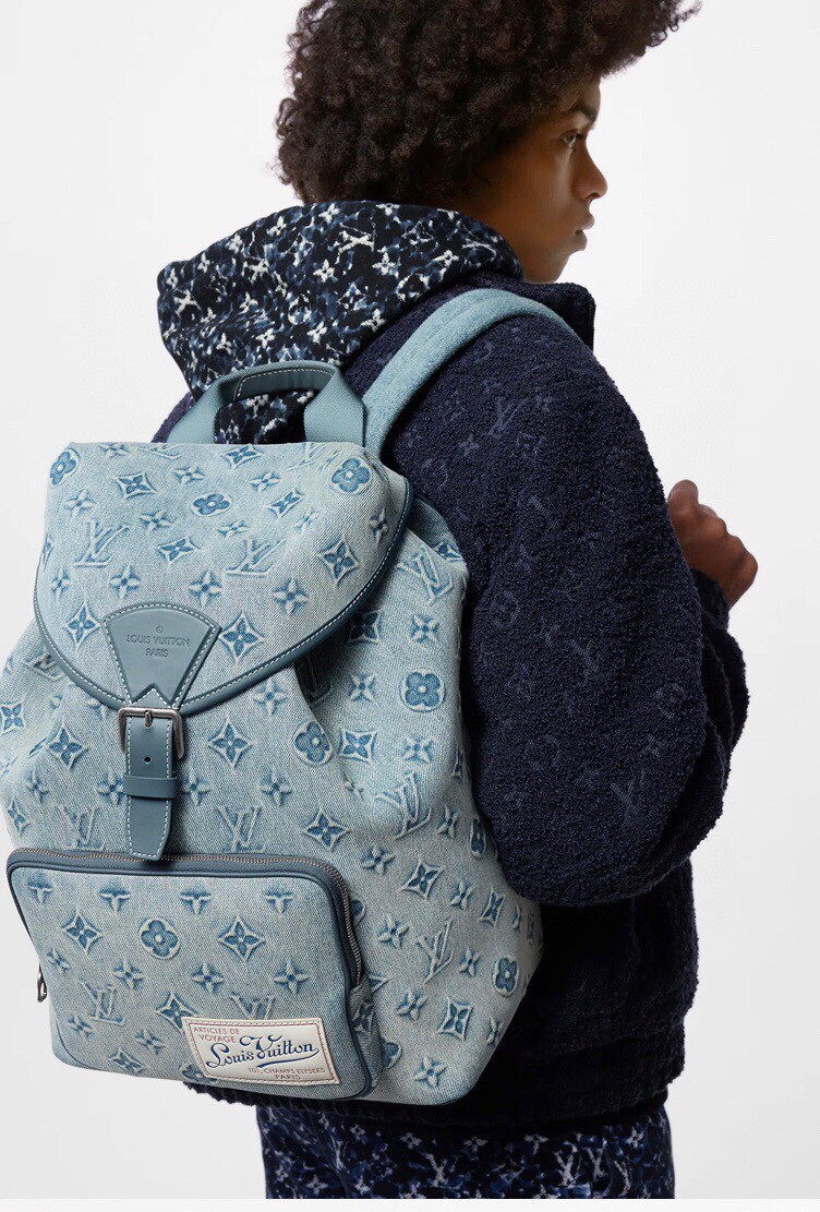 Go for it without thinking, oversized denim backpack, favorite of tall girls M22534