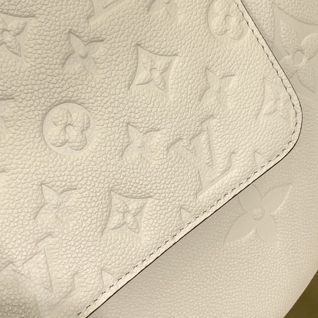 Louis Vuitton Loop Hobo Cream Monogram Empreinte shoulder everyday