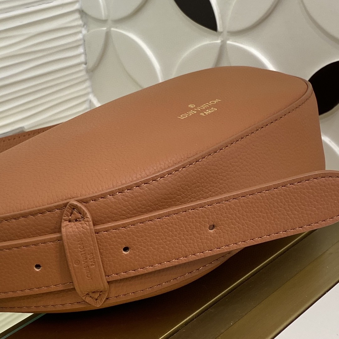 Louis Vuitton M11429 everyday