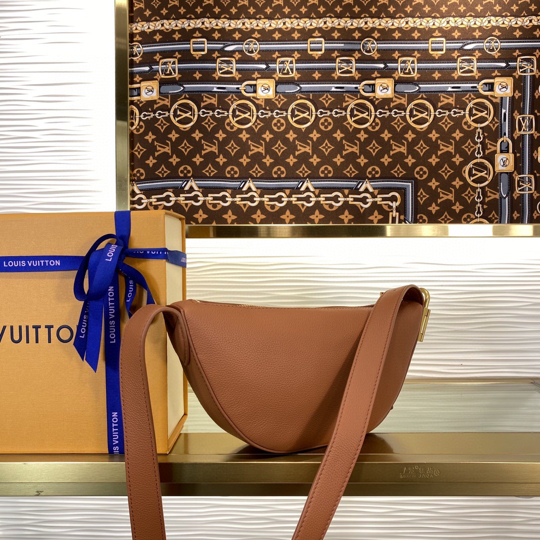 Louis Vuitton M11429 everyday