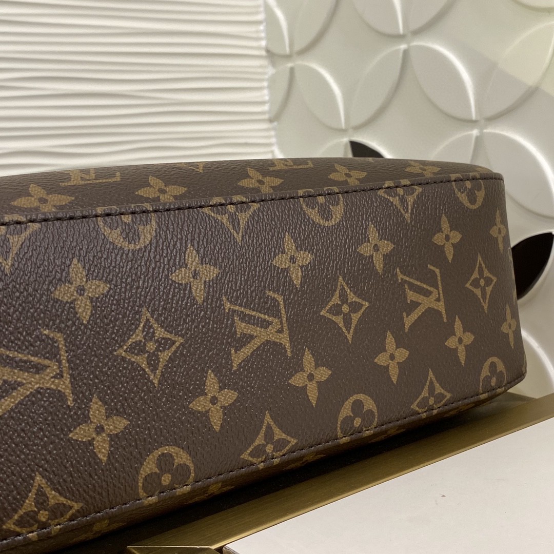 Louis Vuitton M11952 Monogram shoulder