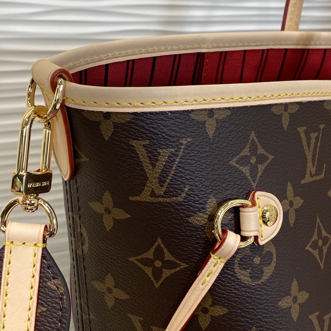 Louis Vuitton M12257 Monogram everyday