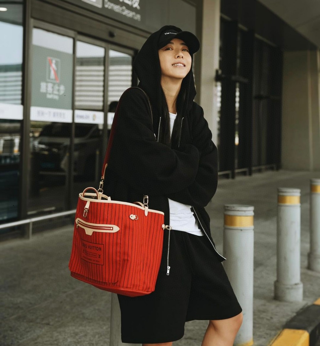 Louis Vuitton Neverfull Red tote everyday