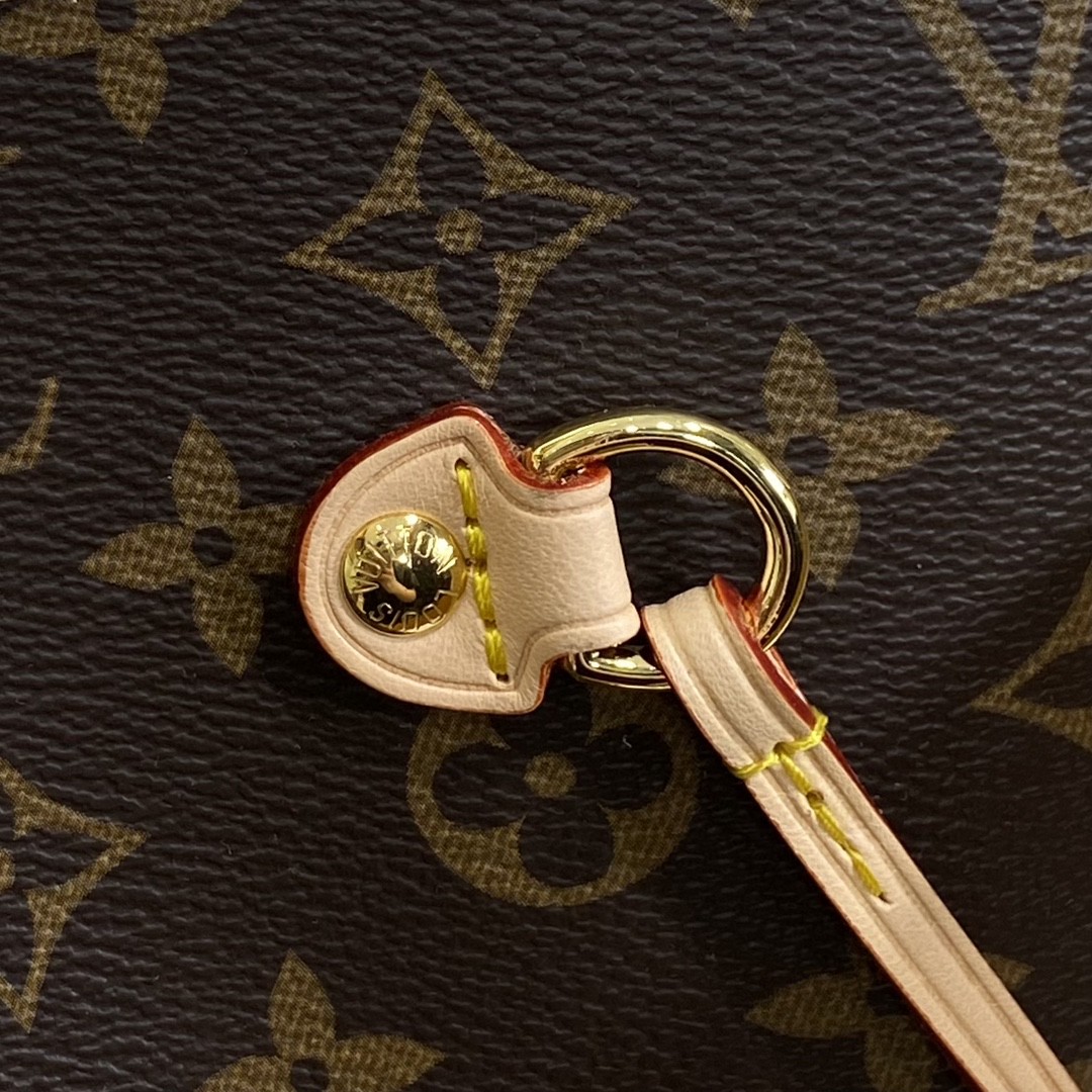 Louis Vuitton M12257 Monogram everyday