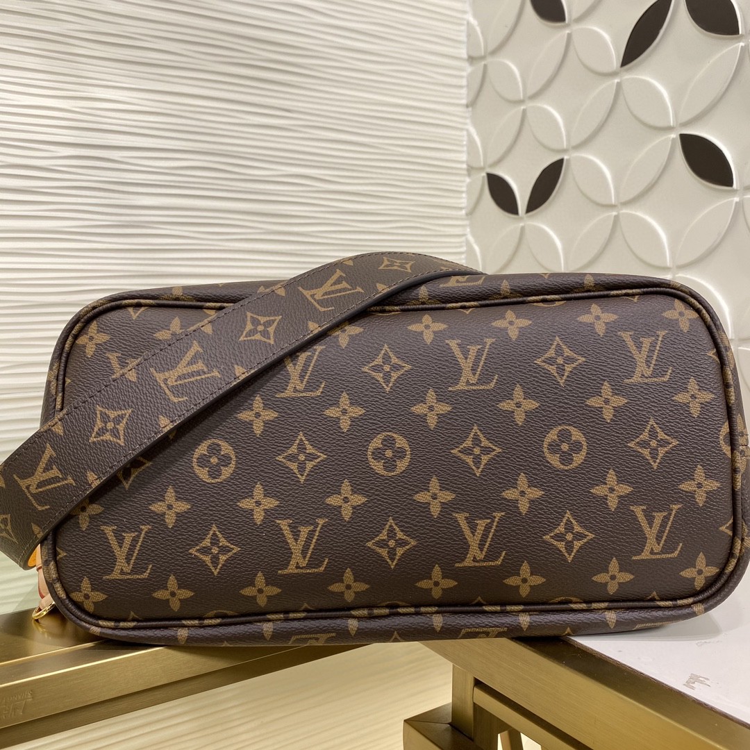Louis Vuitton M12257 Monogram everyday
