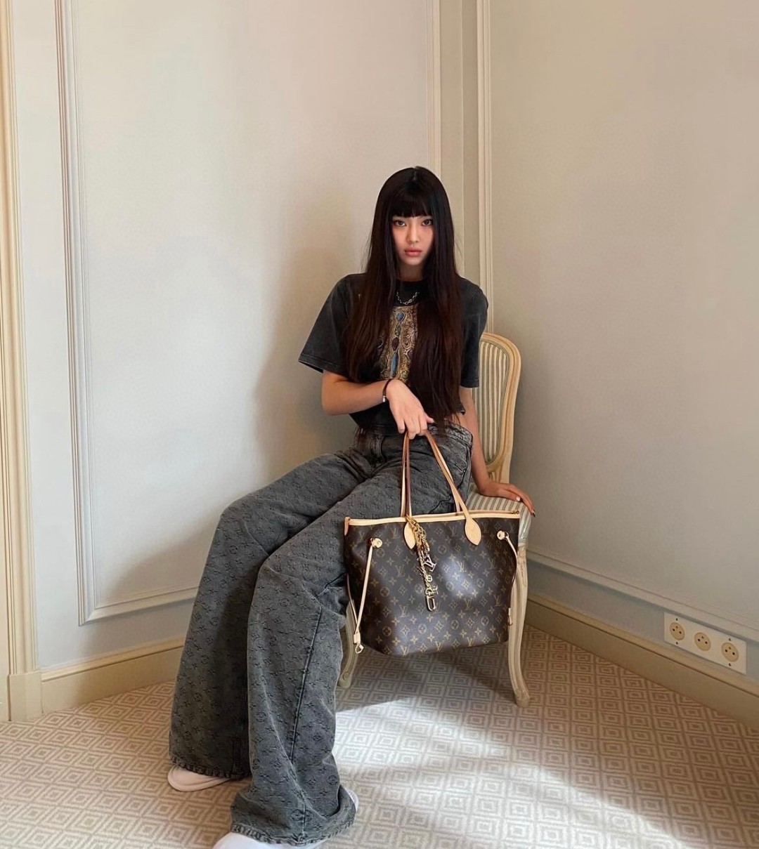 Louis Vuitton M12257 everyday