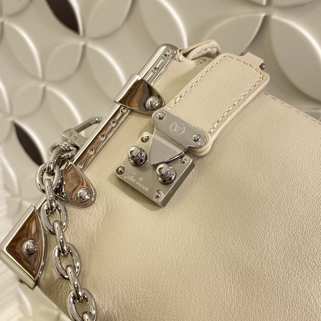 Louis Vuitton Slim Trunk Cream White crossbody everyday