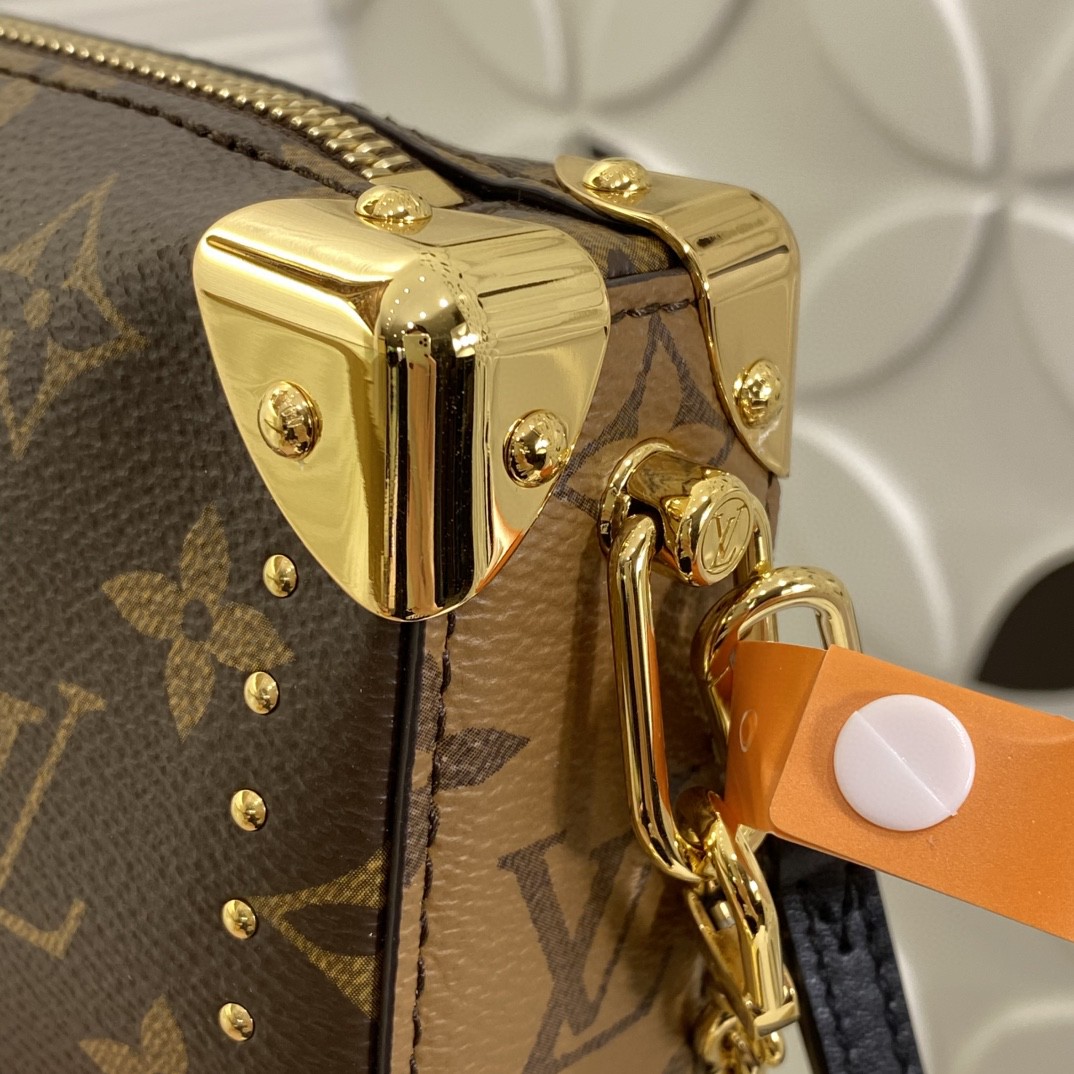 Louis Vuitton M25445 Monogram crossbody everyday