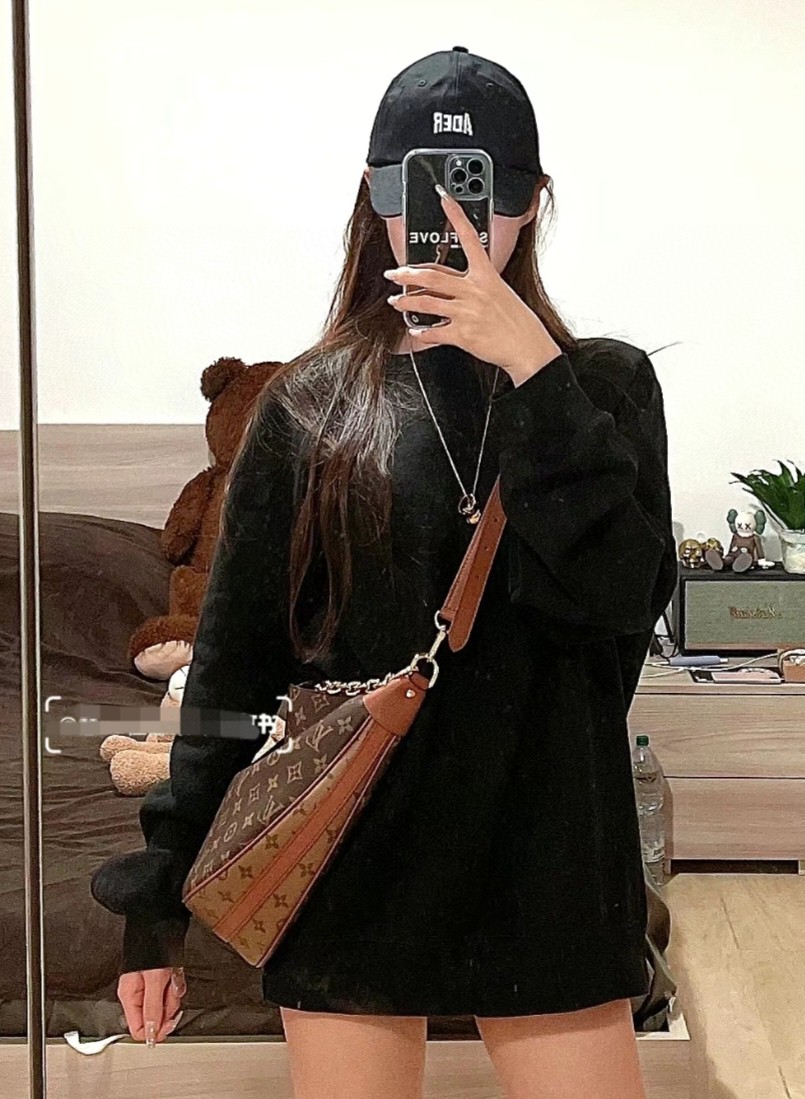 Sac LV Sac lune extra large — photo 2