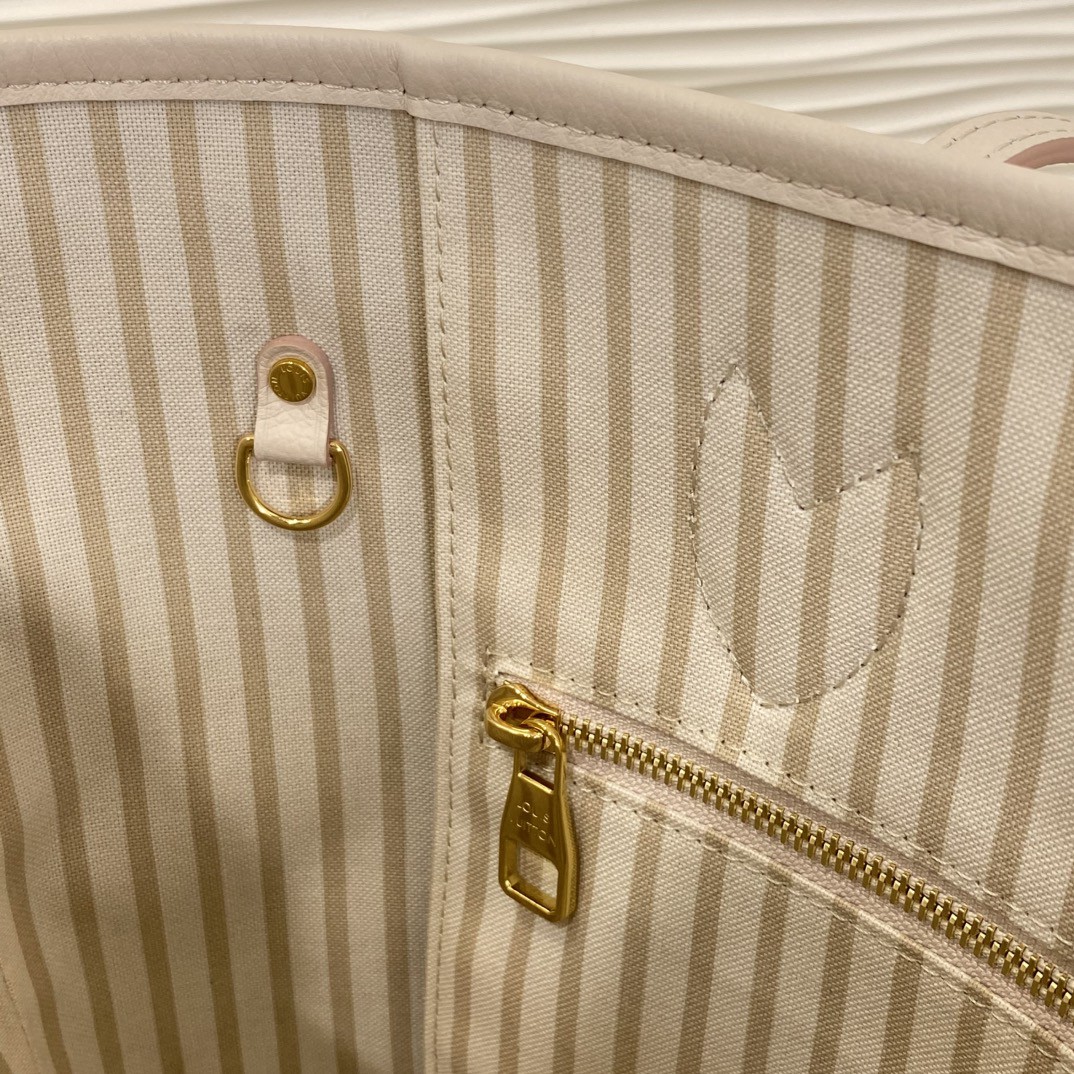 Louis Vuitton M45685 Monogram MM everyday