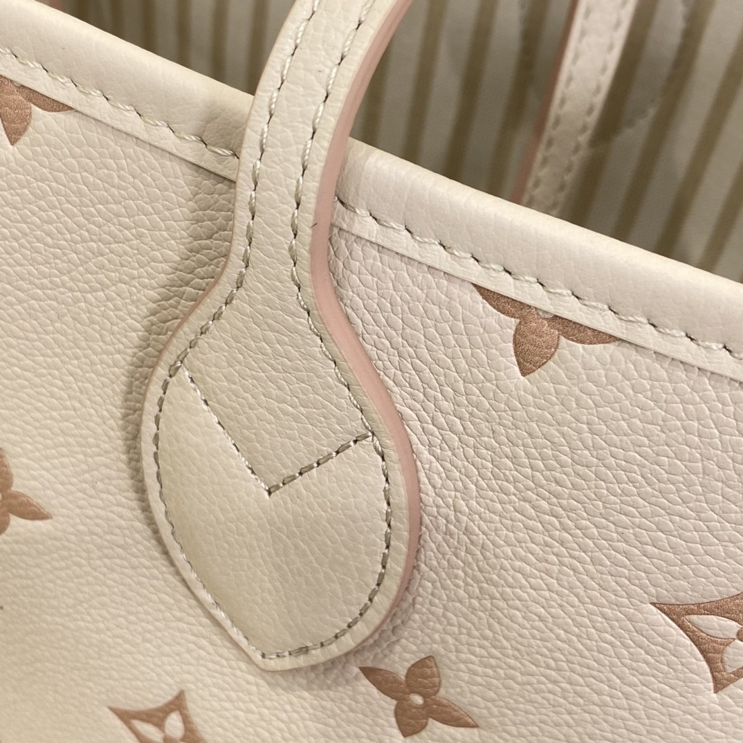 Louis Vuitton M45685 Monogram MM everyday
