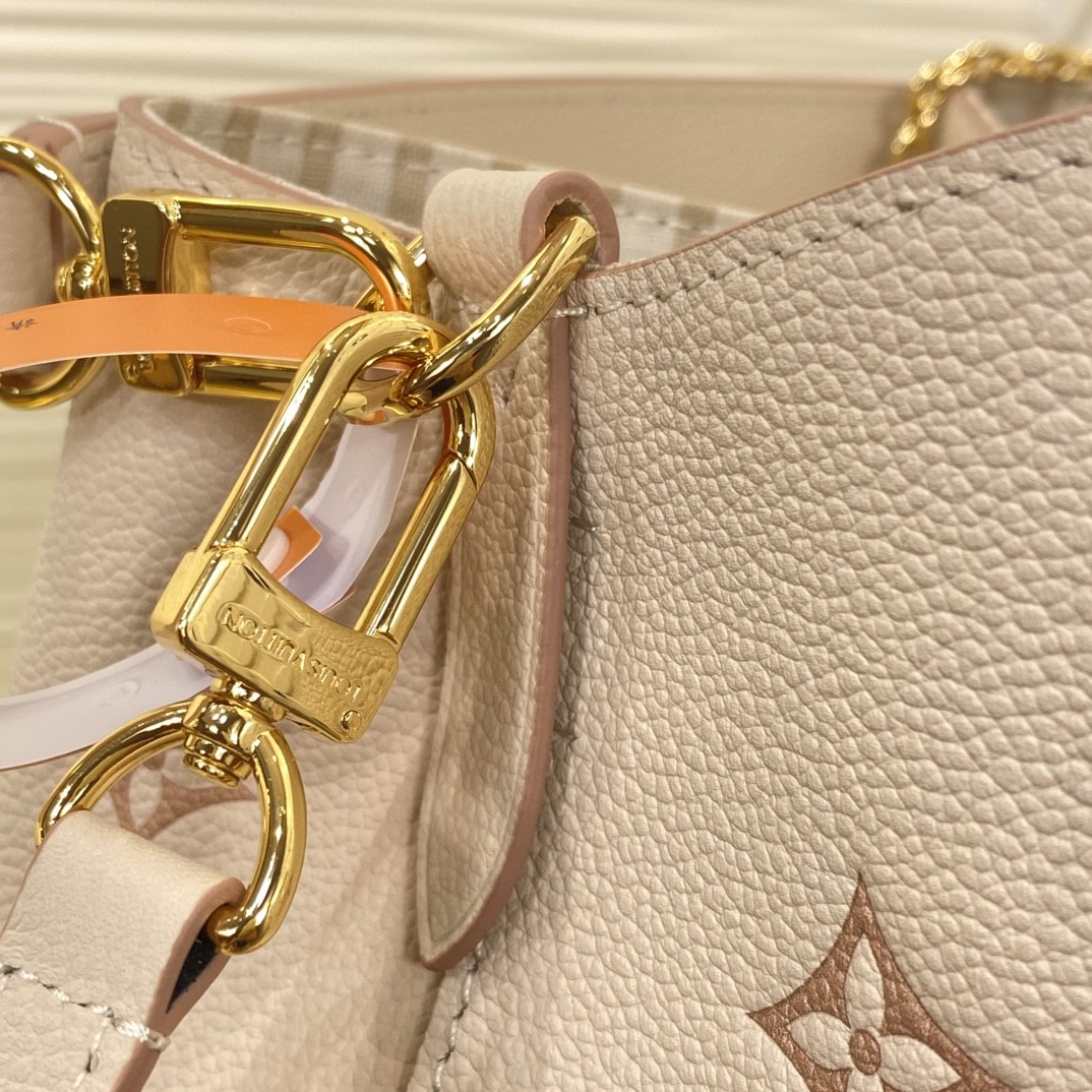 Louis Vuitton N oNo Cream Monogram Empreinte crossbody everyday