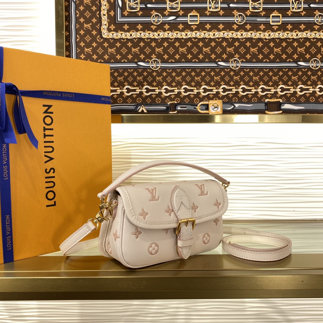 Louis Vuitton M13642 Monogram Empreinte Rose Poudre crossbody everyday