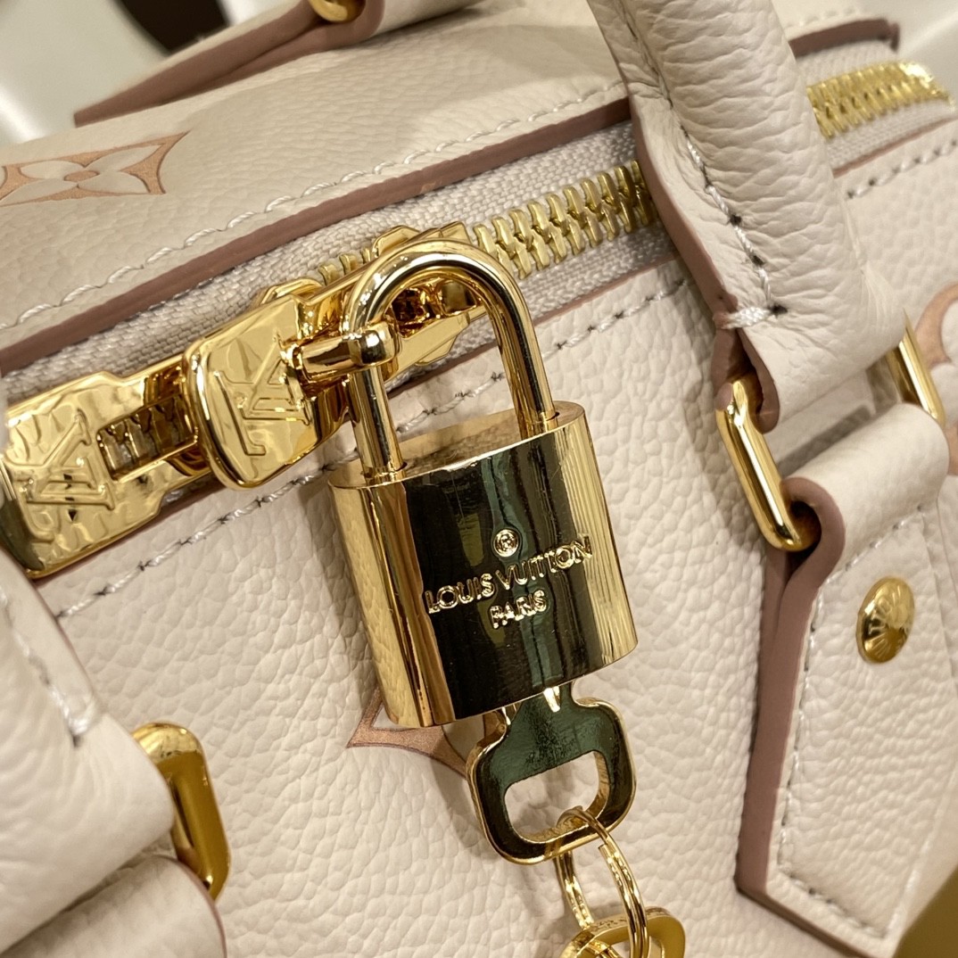 Louis Vuitton M14291 Monogram everyday