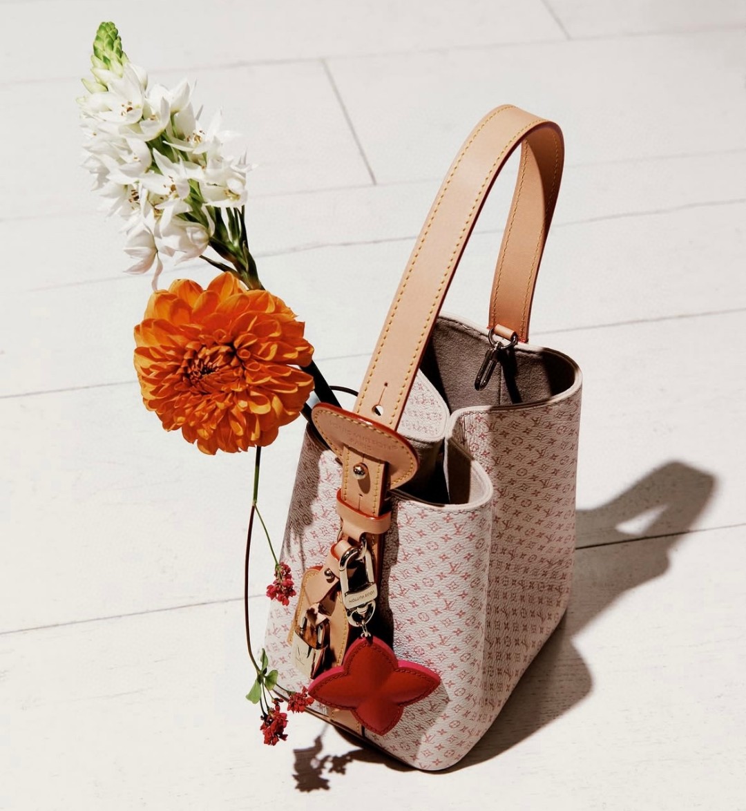 Louis Vuitton Sand Dune crossbody everyday