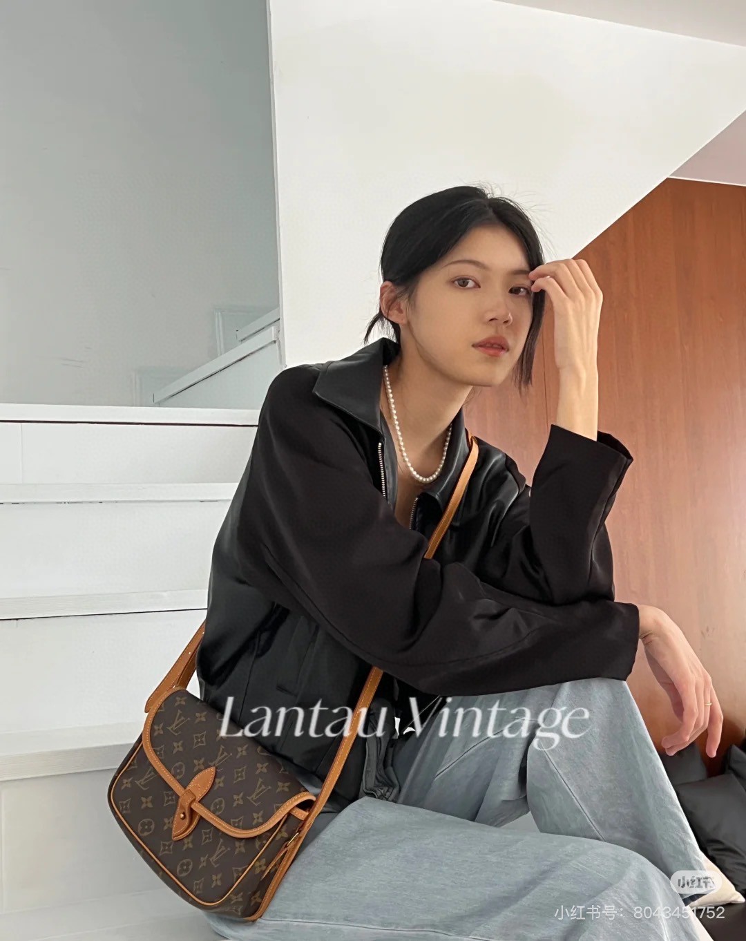 Louis Vuitton M42248 Monogram shoulder everyday