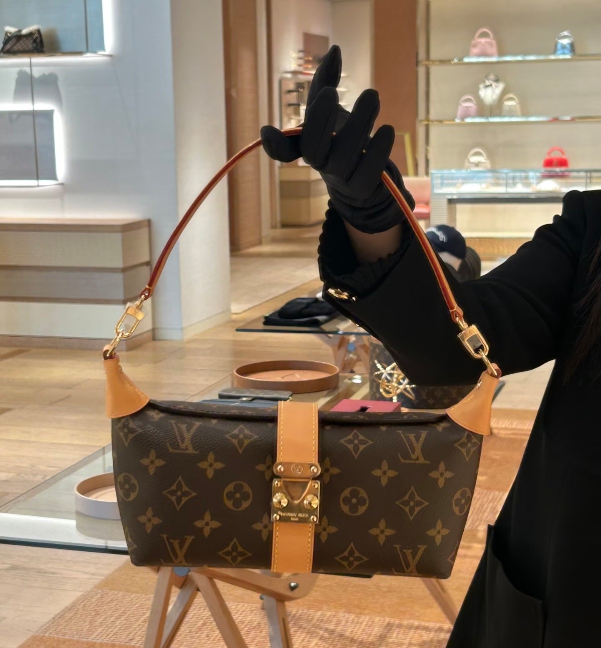 Louis Vuitton M26191 everyday