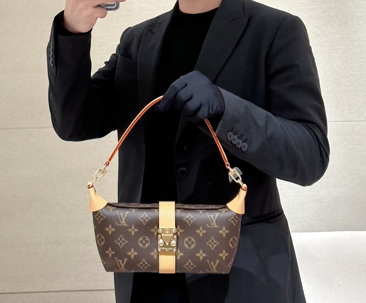 Louis Vuitton M26191 everyday