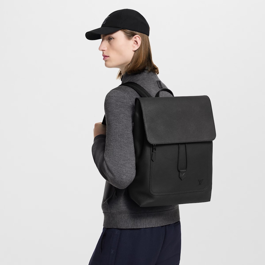 Louis Vuitton Fastline Black backpack everyday