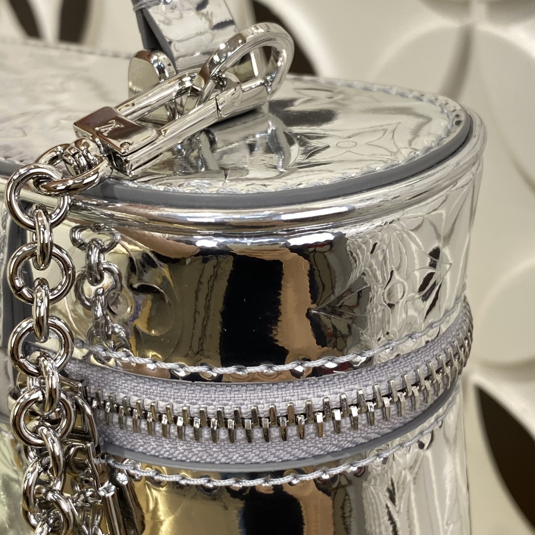 Louis Vuitton M26097 Monogram Miroir Silver crossbody shoulder
