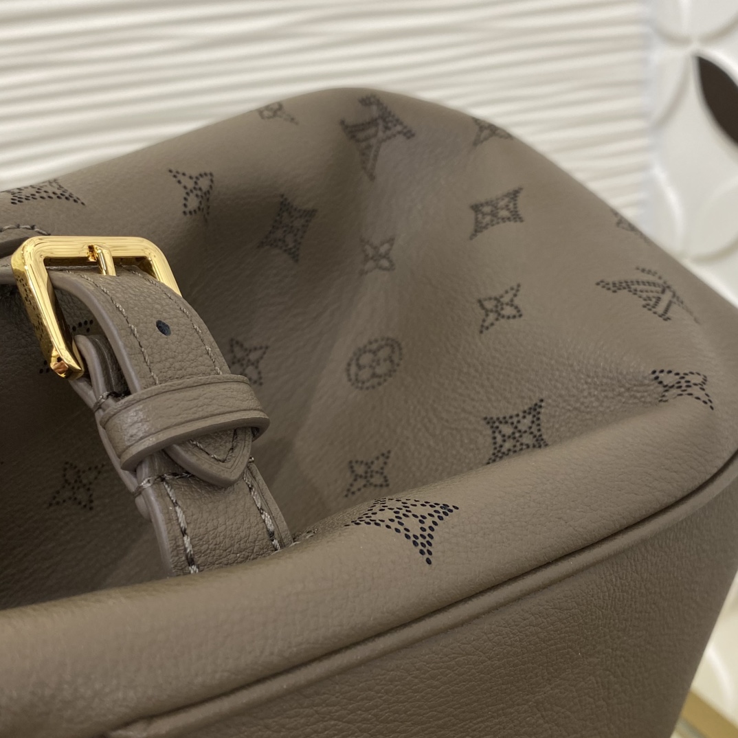 Louis Vuitton Vend me Taupe leather shoulder everyday
