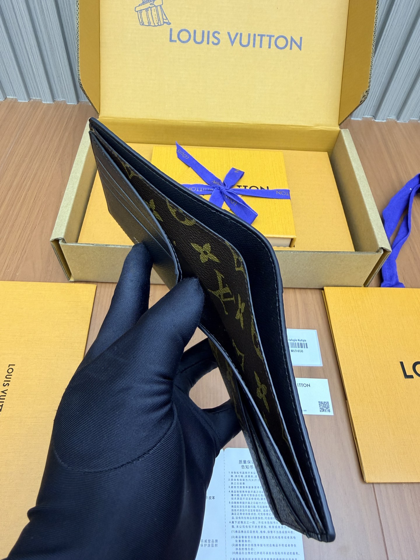 Louis Vuitton M69408 Monogram Eclipse Reverse everyday