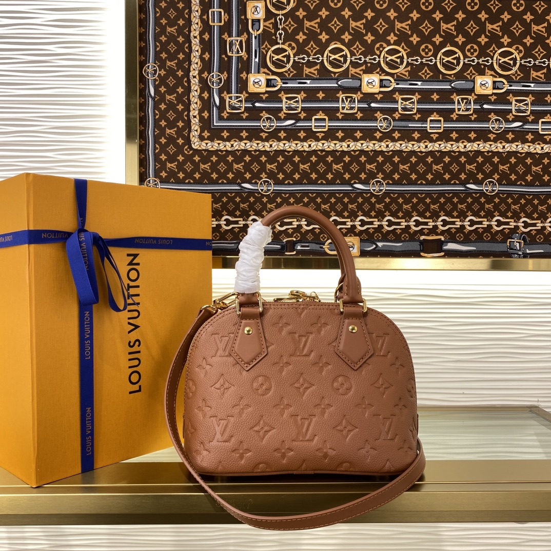 Louis Vuitton Alma Monogram BB everyday
