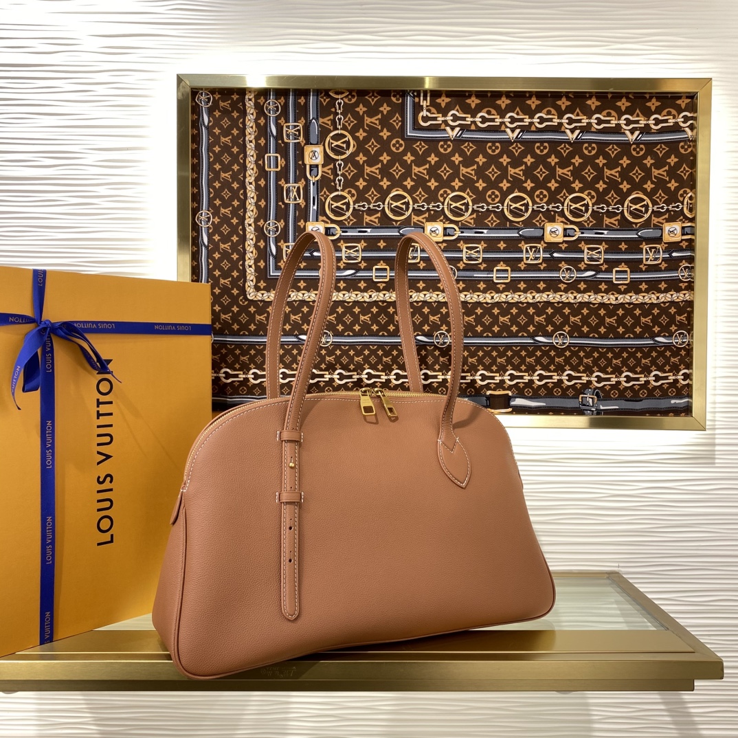 Louis Vuitton Alma Horizontal Tan tote shoulder