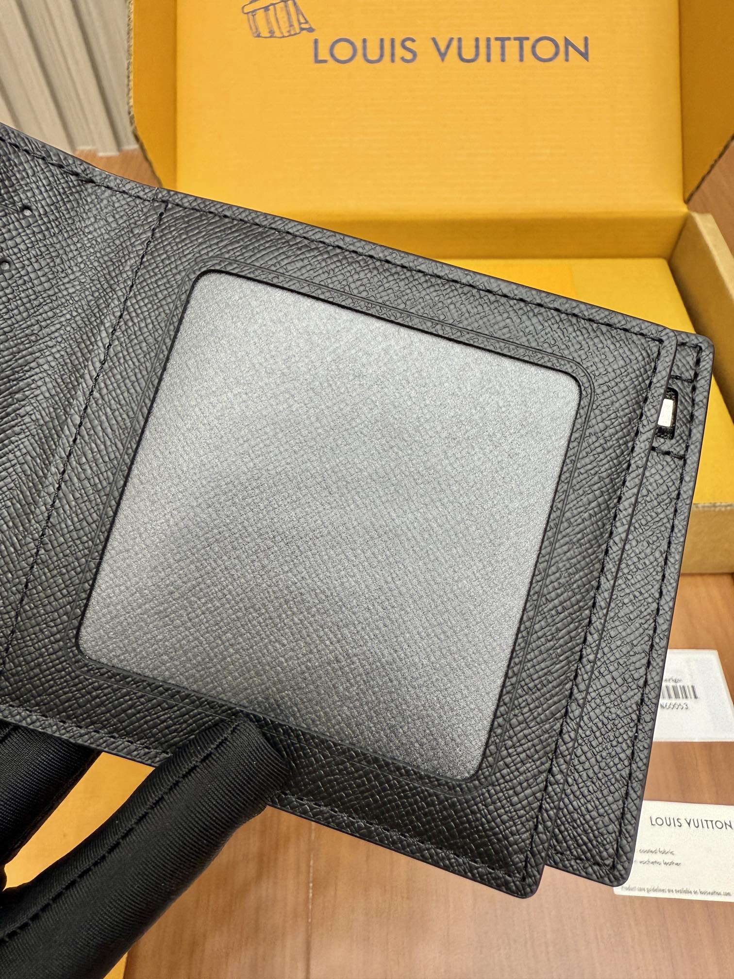 Louis Vuitton N60053 everyday