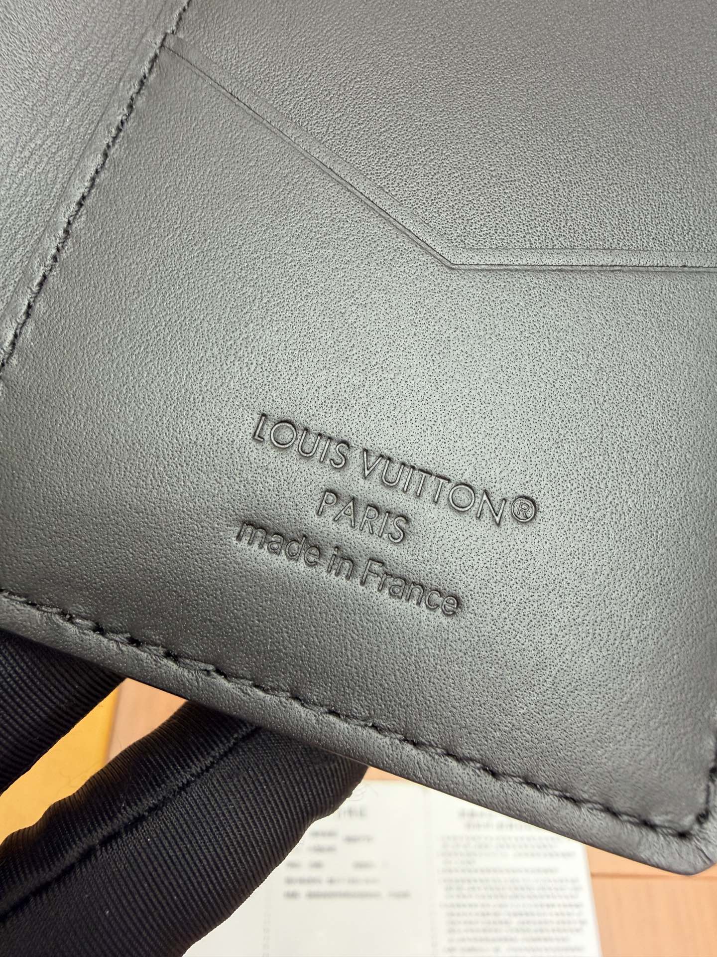 Louis Vuitton M26775 Black everyday shoulder