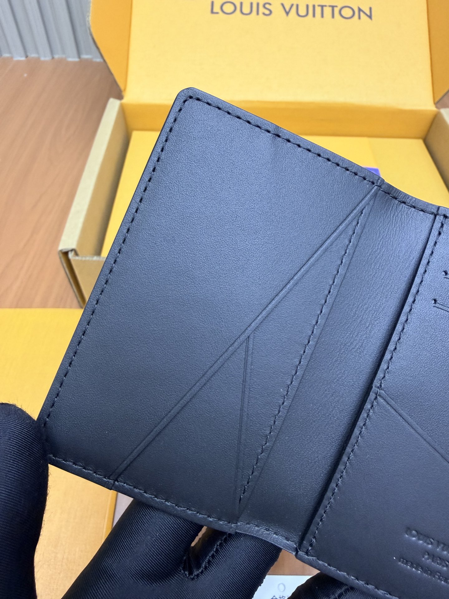 Louis Vuitton M26775 Black everyday shoulder