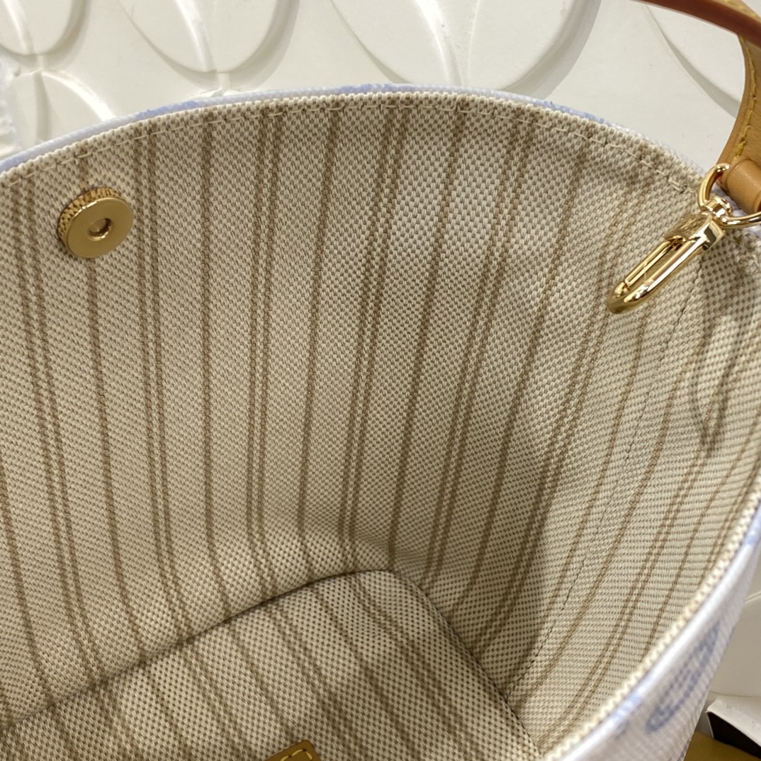Louis Vuitton Monogram BB everyday