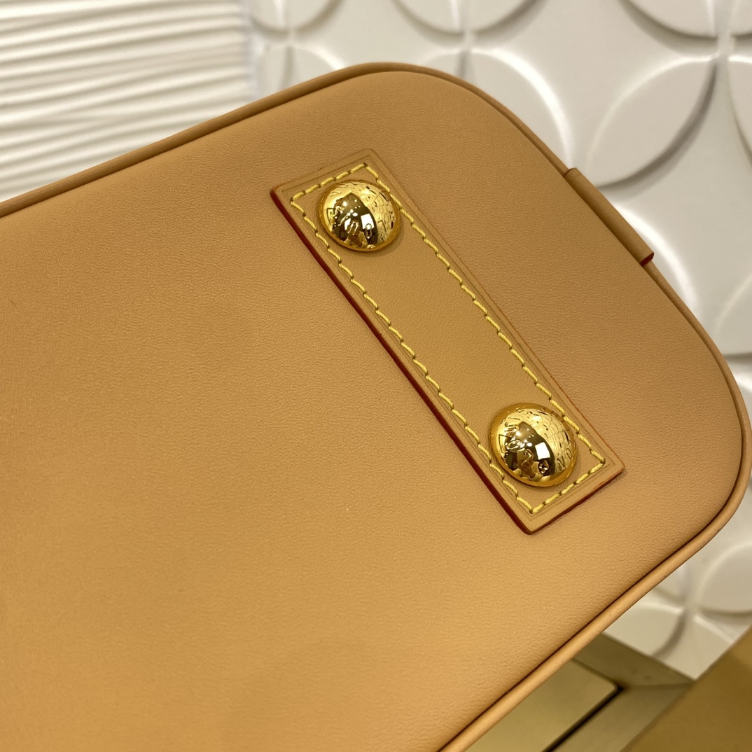 Louis Vuitton M27525 Monogram BB everyday
