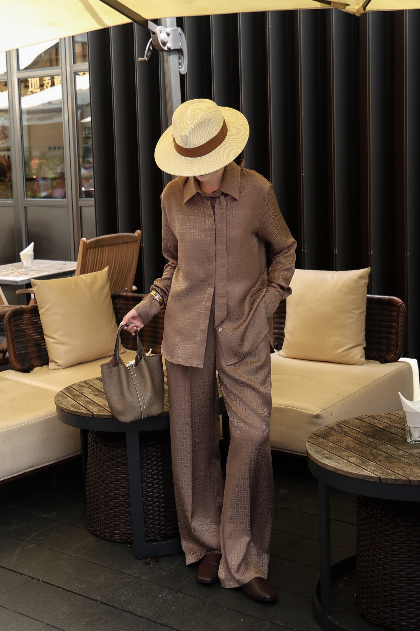 NO:932951,Clearance price shirts, pants, HE double F ribbon silk casual suit, customized imported silk fabrics, ready stock!  Code number 36 38 40 42, special price, no return, no exchange, no free shipping, real silk,19860909清库价衬衣,裤子,HE 双F飘带真丝休闲套装,定制进口真丝面料,现货！码数36 38 40 42,特价 不退不换不包邮,real silk,,Women's clothing