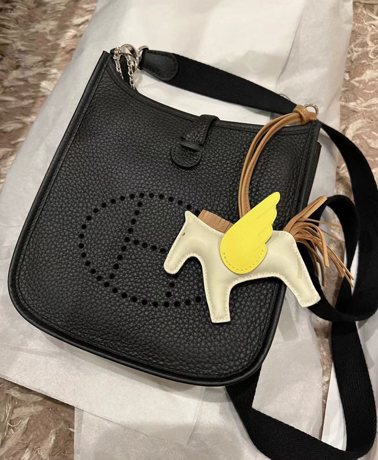 Hermès Pre-heated Double 11original price of 1,000 yuan now700