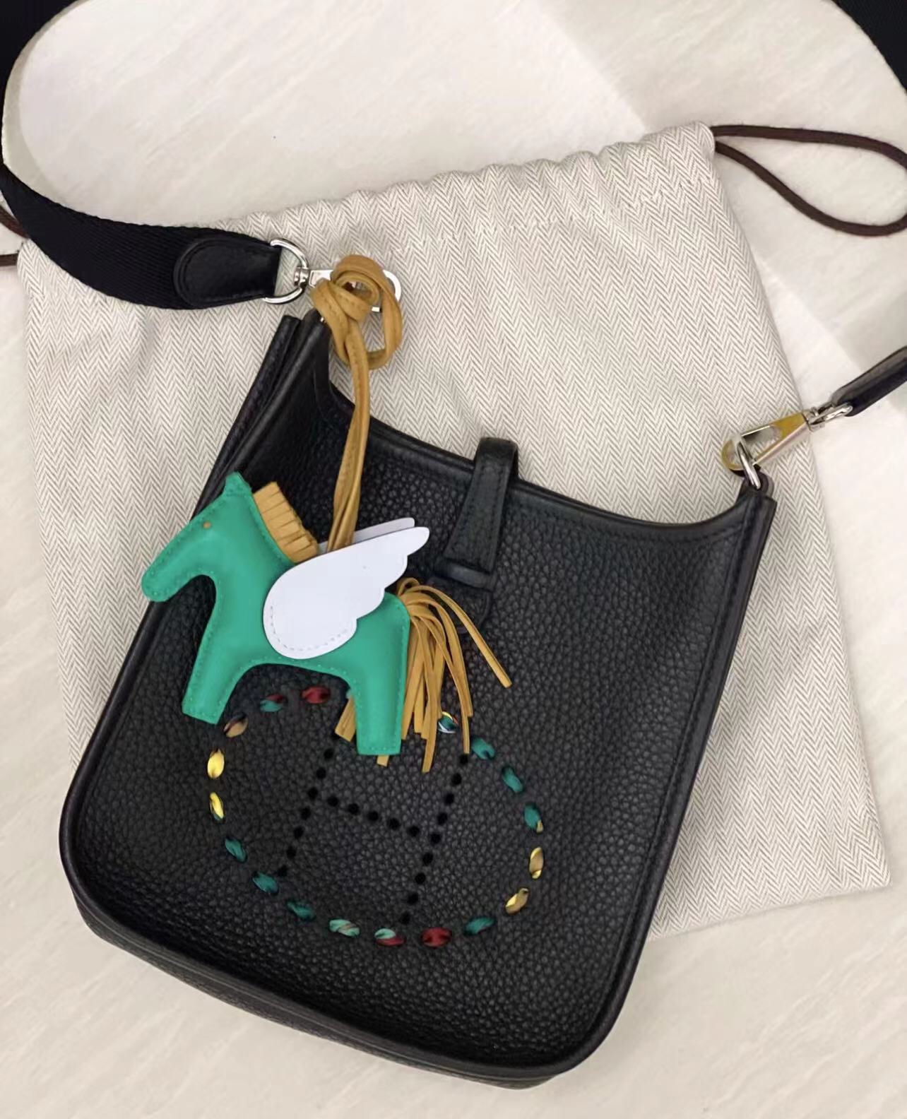 Hermès Pre-heated Double 11original price of 1,000 yuan now700