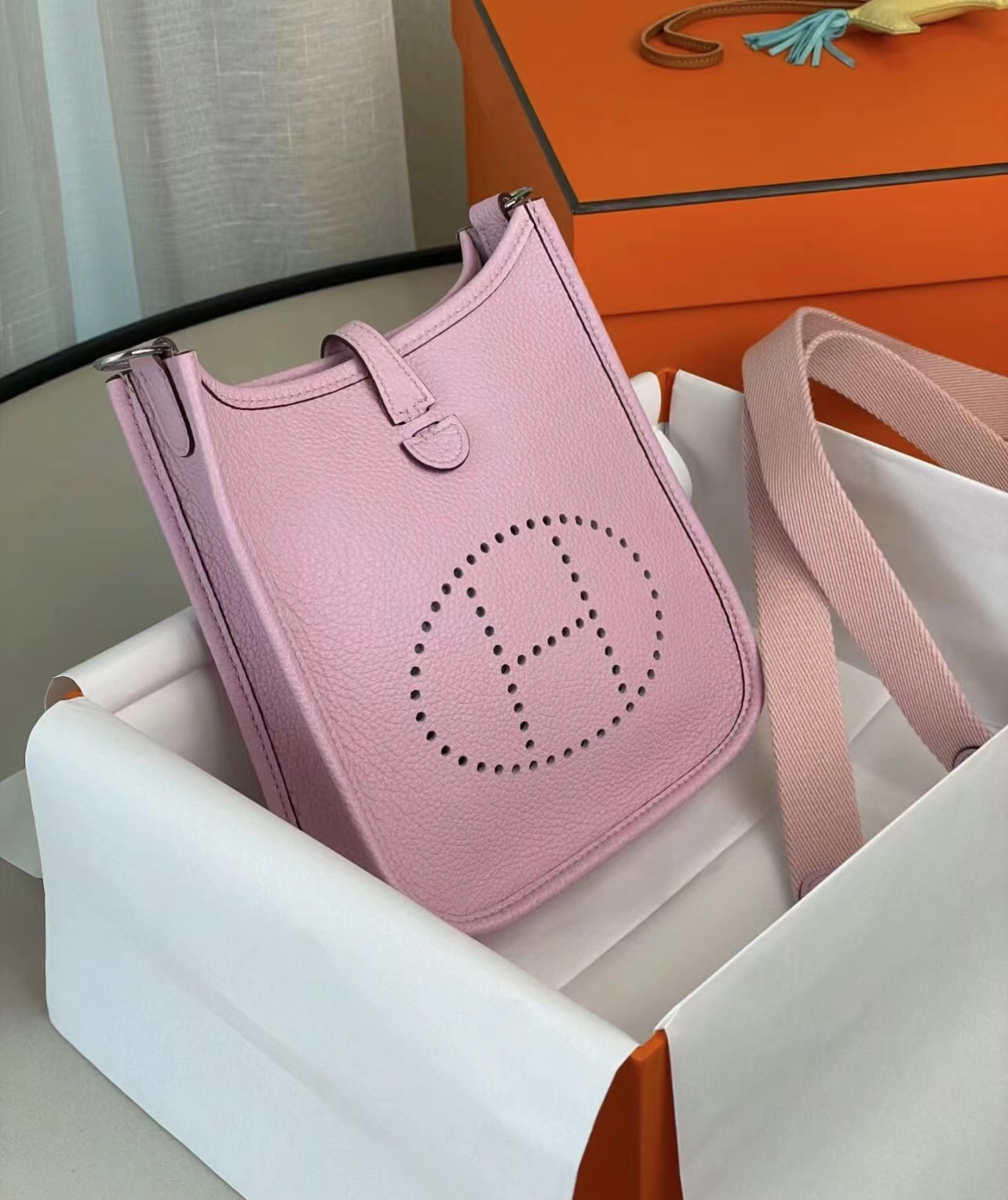 Hermès Pre-heated Double 11original price of 1,000 yuan now700