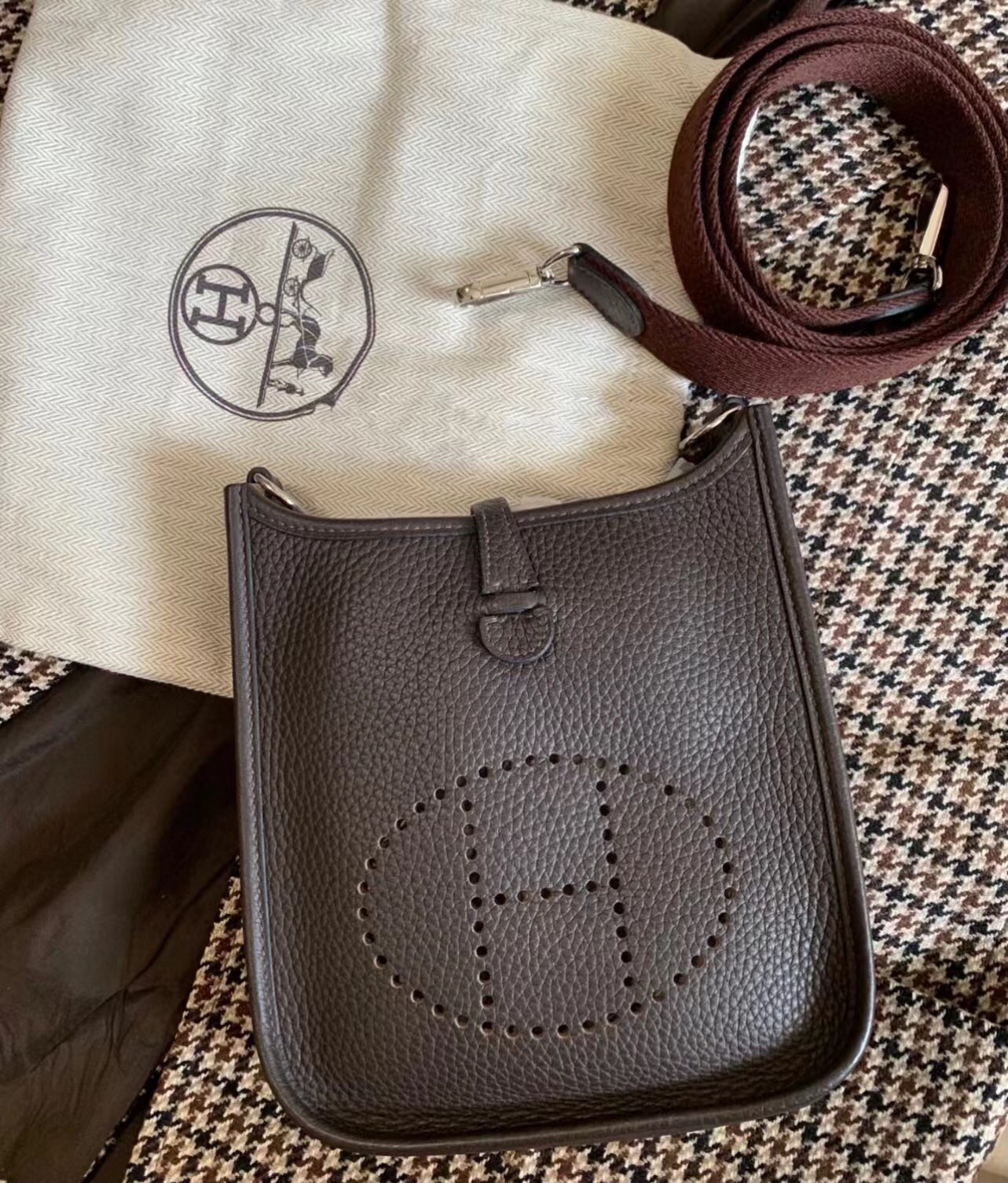 Hermès Pre-heated Double 11original price of 1,000 yuan now700