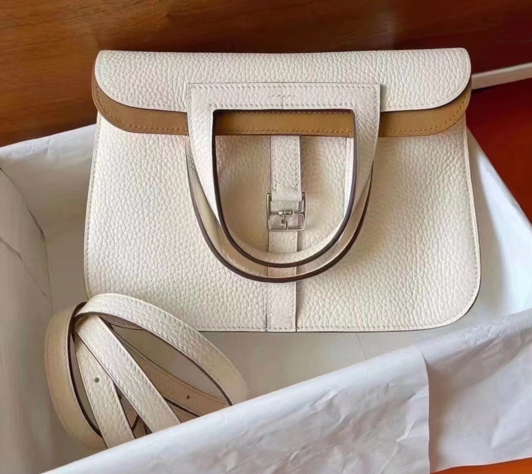 Hermès Double 11 pre-heated modelOriginal price is more than 2,000, now 1680HermesHalzan horseshoe buns, cream and white sesame seeds, silver buc