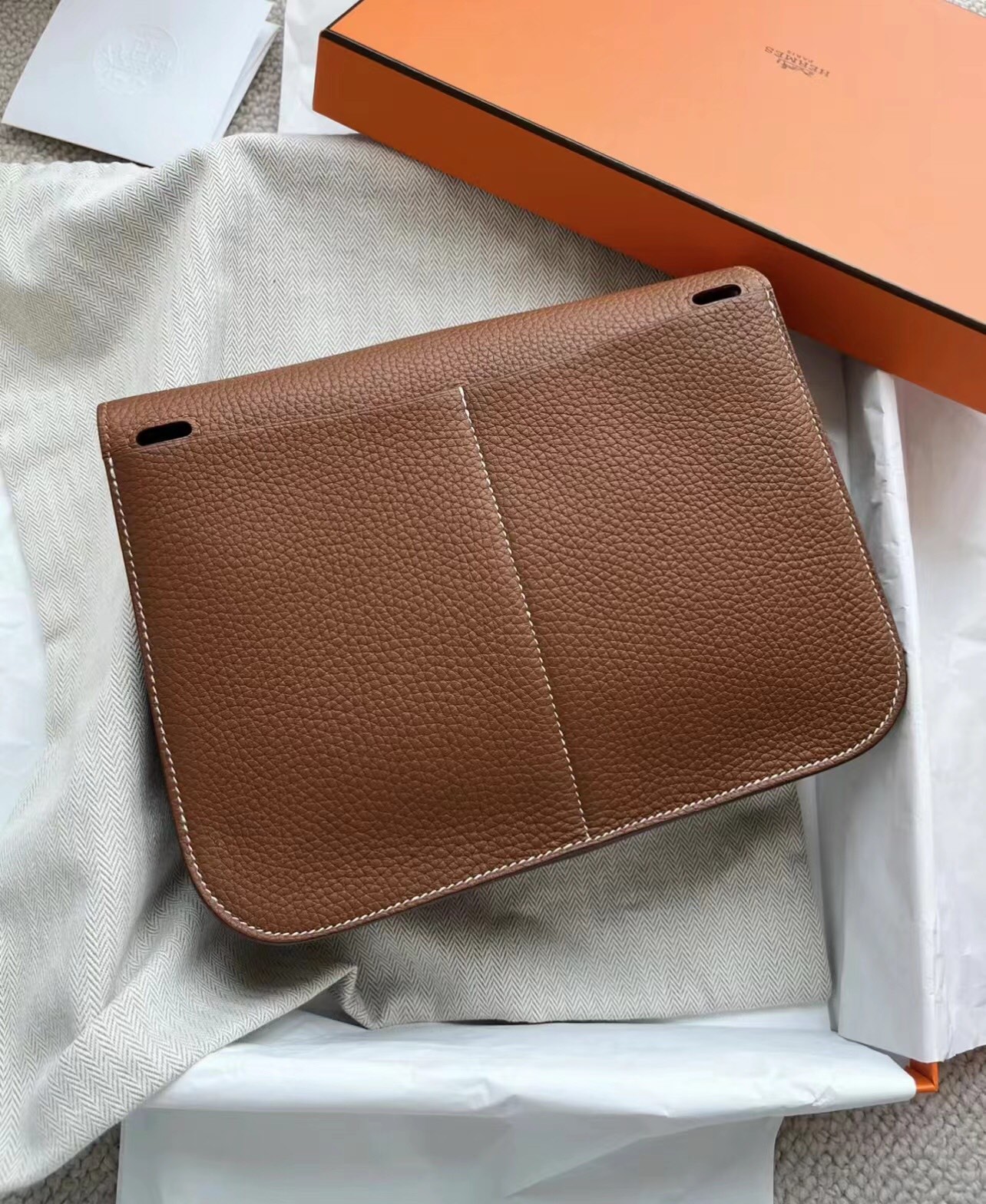 Hermès Double 11 pre-heated modelOriginal price is more than 2,000, now 1680HermesHalzan Hermes horseshoe bag, gold brown 37 silver buckle, handm