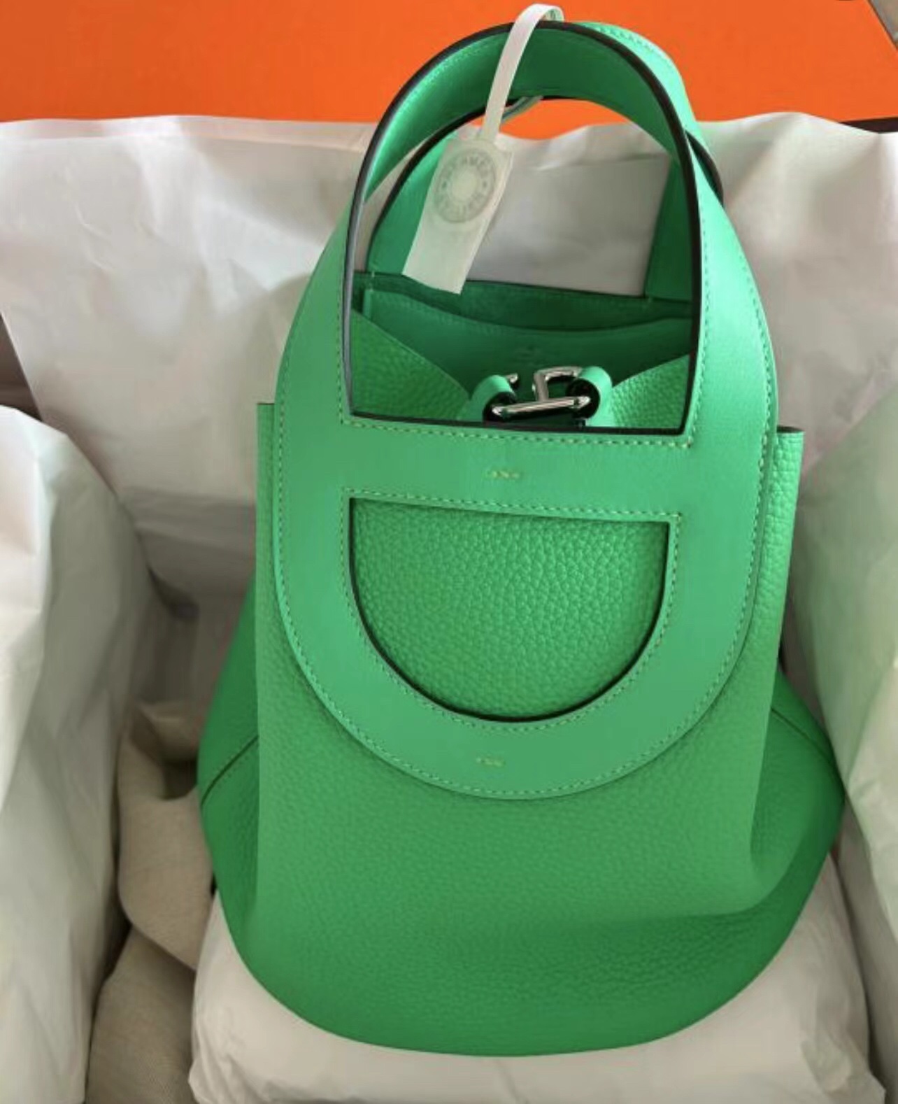 Hermès Year-end benefits1180
