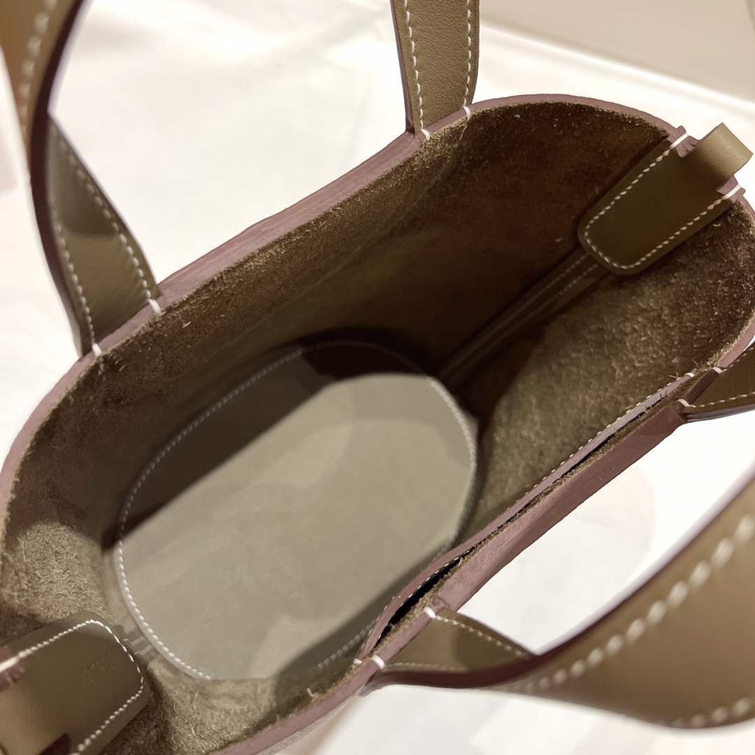 Hermès Year-end benefits1180